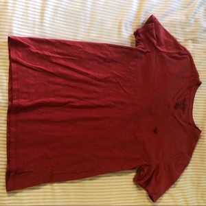 American Eagle Legend T-shirt Sz M Red VNeck